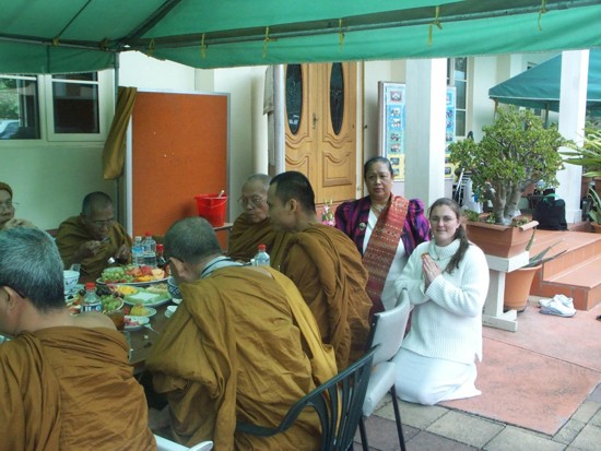 Thai monks visit Melbourne